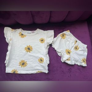 Zara Sunflower Shirt and Short Set - Excellent Condition (Size: 18-24 months)